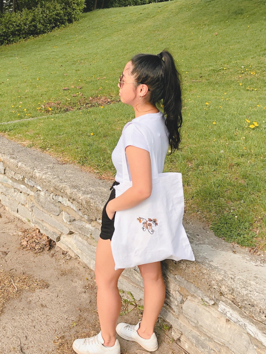 Duo Faces Tote Bag